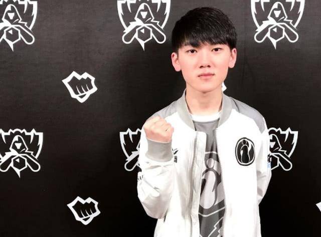 尽管比赛以 尽管比赛以